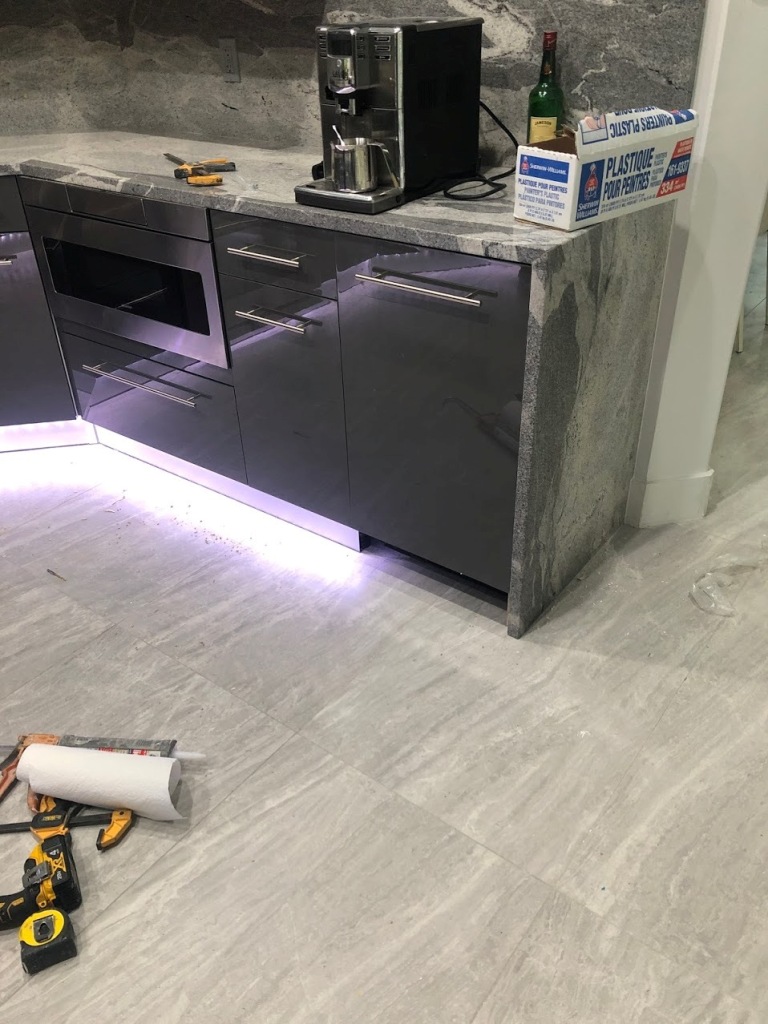 KITCHEN REMODELING